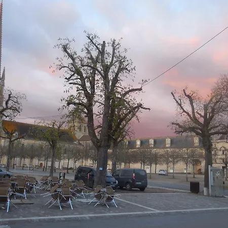 De L'abbaye * Saint-Savin (Vienne)