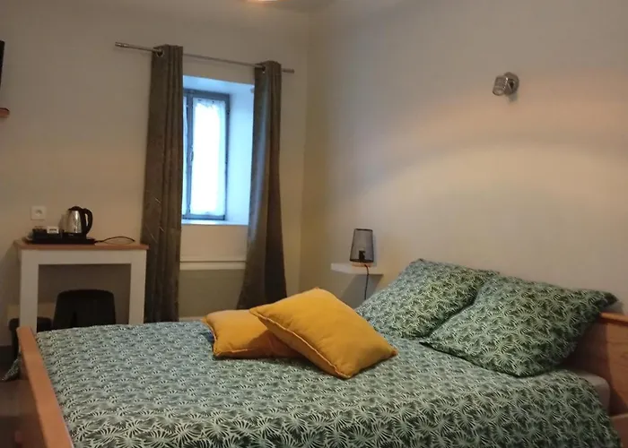 Hotel De L'abbaye Saint-Savin (Vienne)